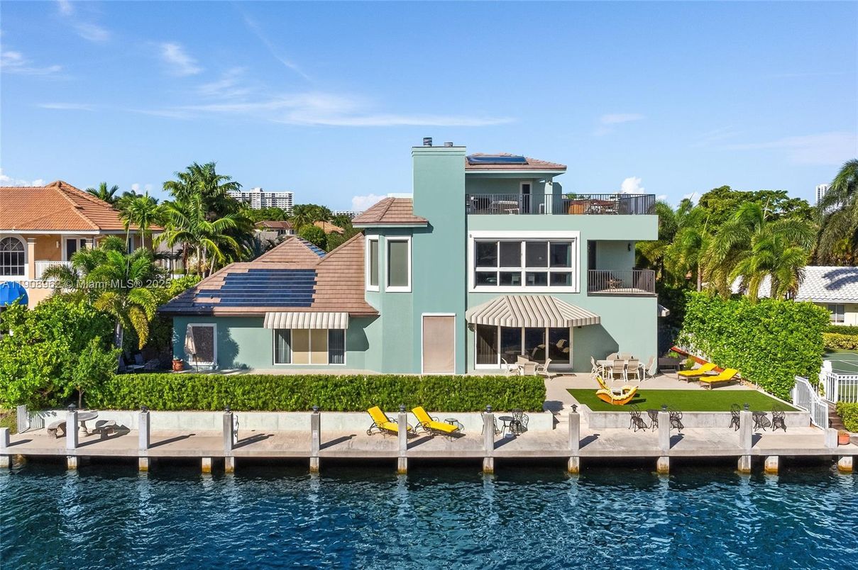 Exterior, Solar Panels