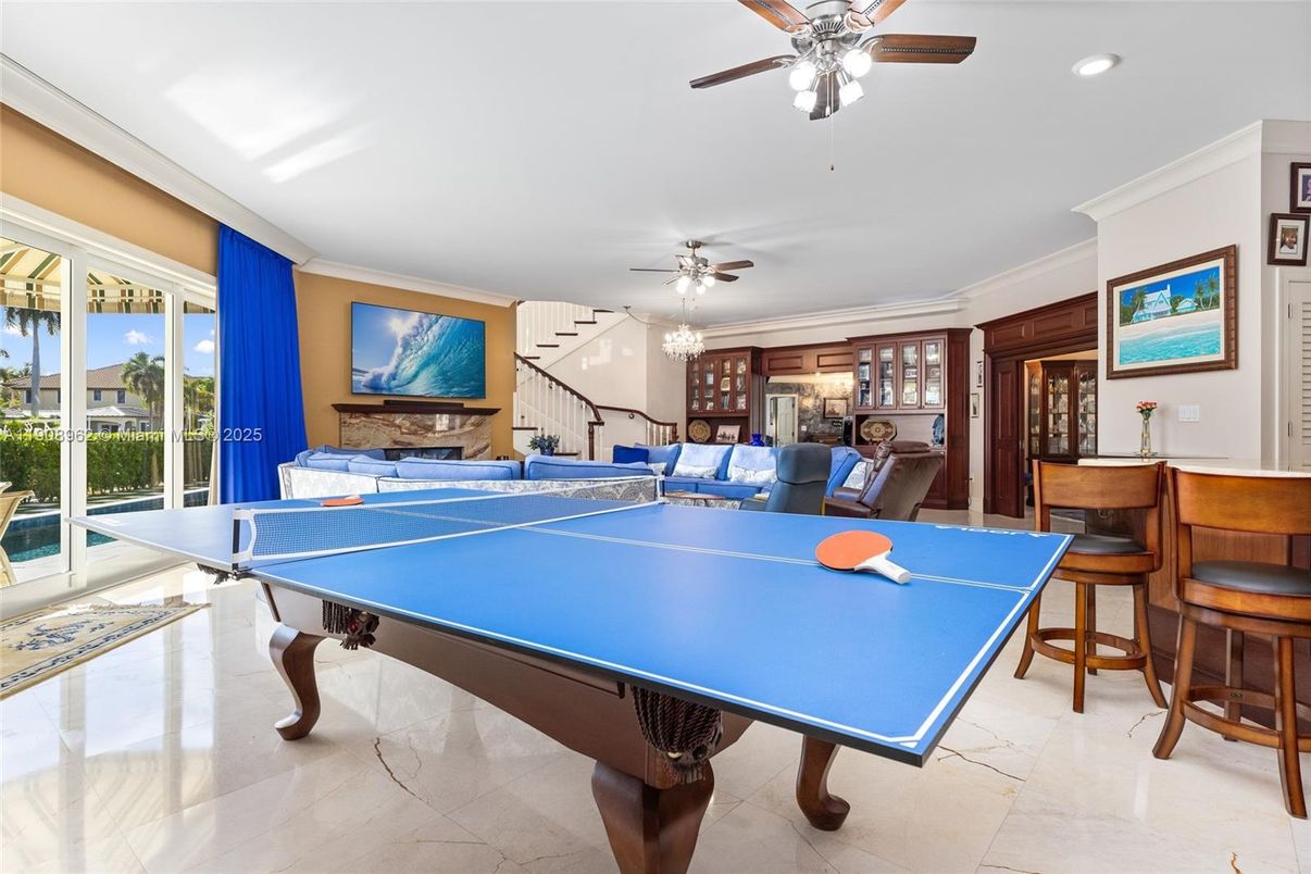 Game Room, Interior, Pendant Lights, Recessed Lighting