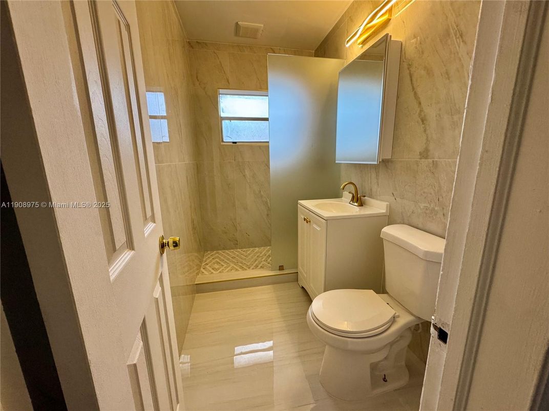 Bathroom, Interior, Marble Walls