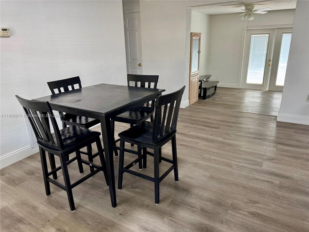 Dining room, Interior, Wood Texture Flooring
