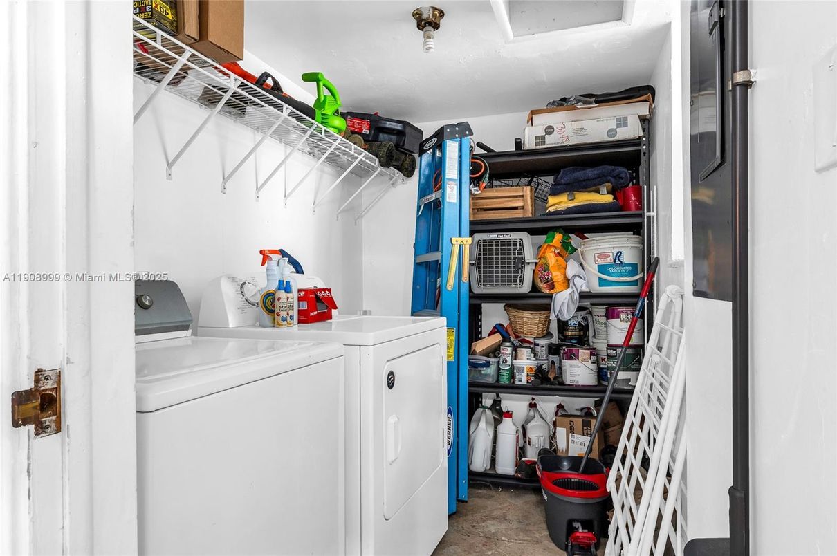 Interior, Utility Closets, Washer