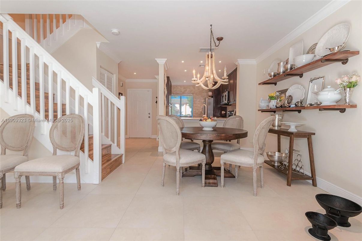 Chandelier, Dining room, Interior, Kitchen, Recessed Lighting