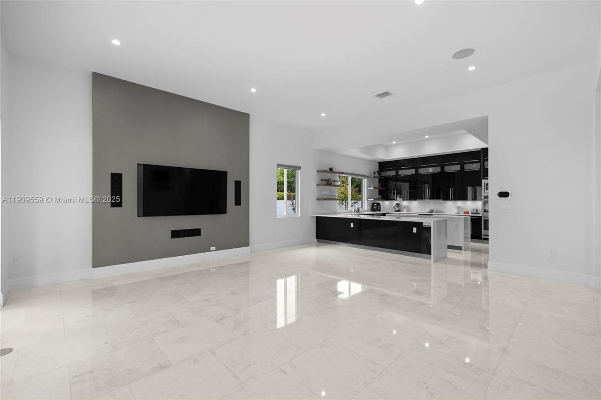 Interior, Kitchen, Recessed Lighting