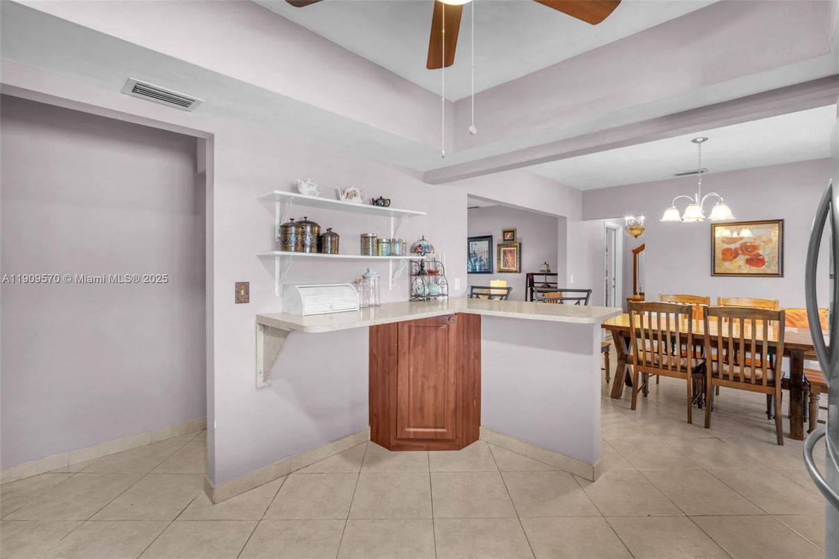 Dining room, Interior, Pendant Lights