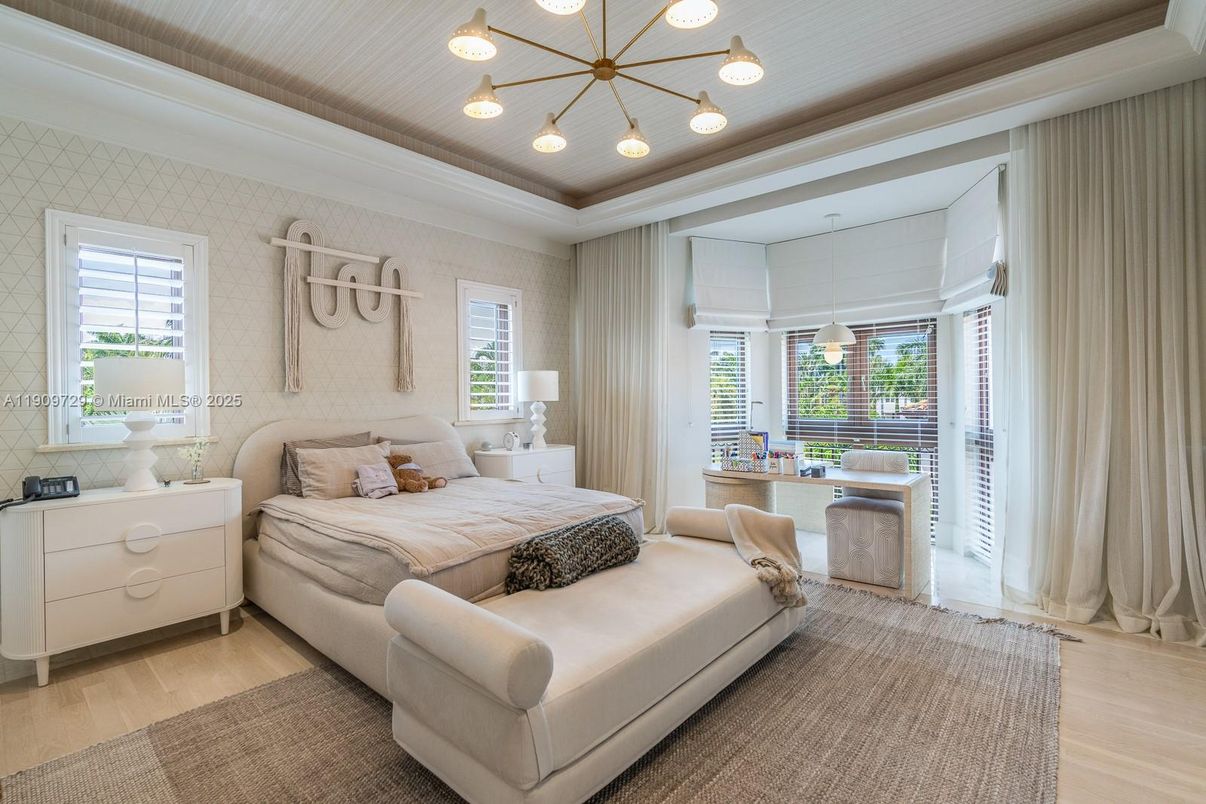 Bedroom, Interior, Pendant Lights, Wood Texture Flooring
