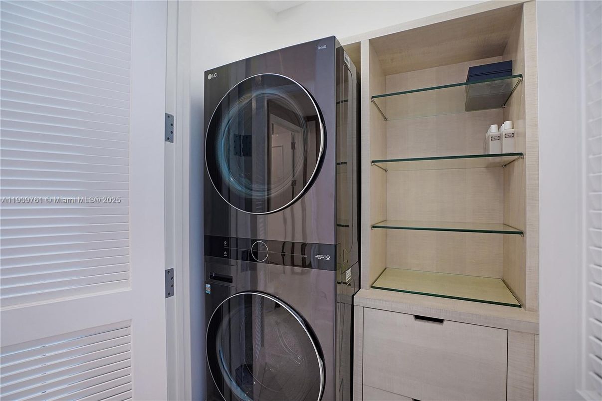 Interior, Utility Closets, Washer