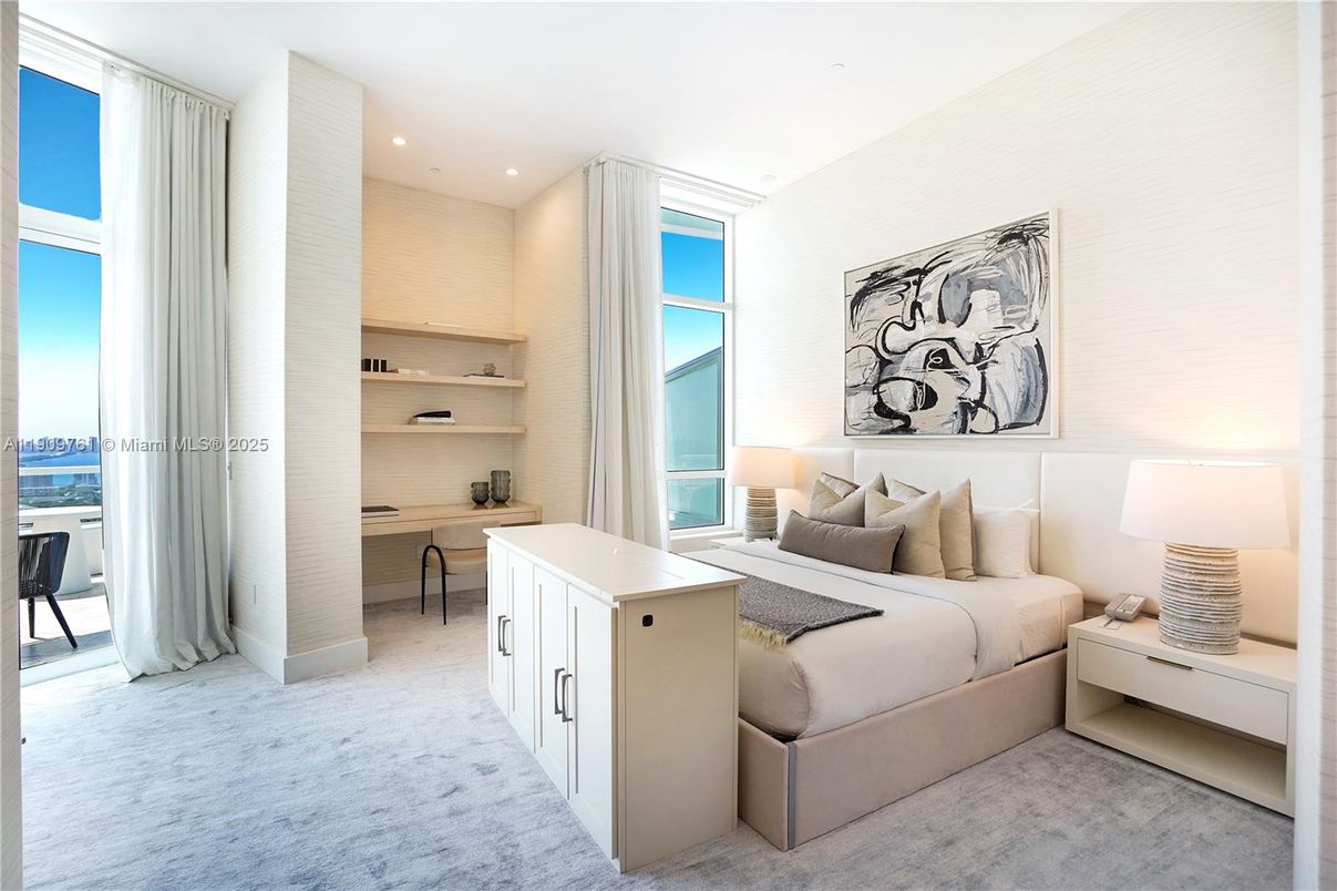 Bedroom, Interior, Recessed Lighting