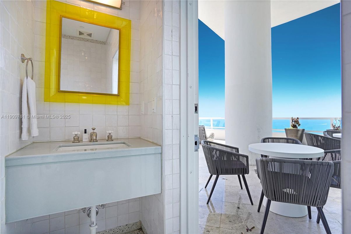 Bathroom, Dining room, Interior, Water