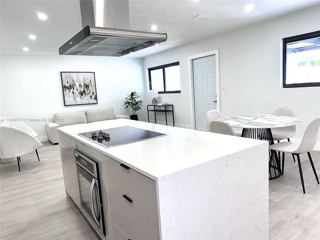 Dining room, Interior, Kitchen, Recessed Lighting, Wood Texture Flooring