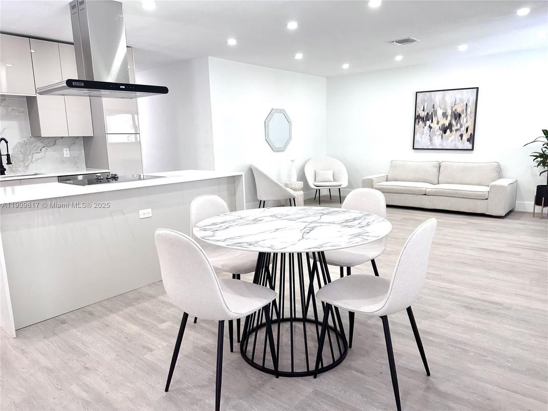 Dining room, Interior, Kitchen, Recessed Lighting, Wood Texture Flooring