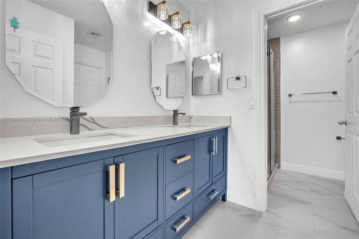 Bathroom, Dual Sink Vanities, Interior, Marble, Recessed Lighting