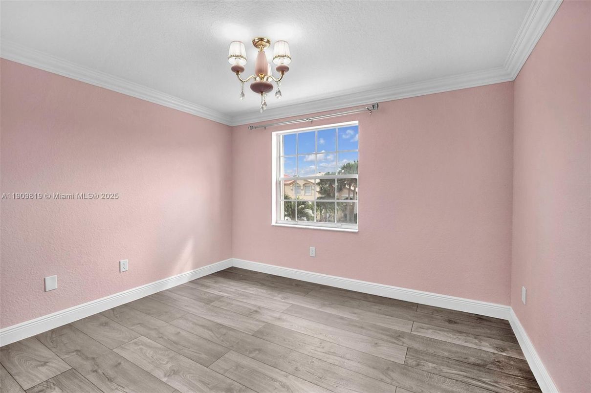Chandelier, Empty room, Interior, Wood Texture Flooring