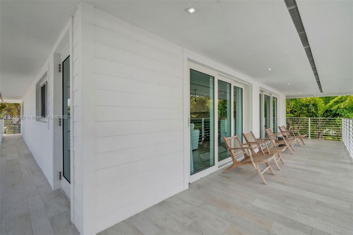 Exterior, Recessed Lighting