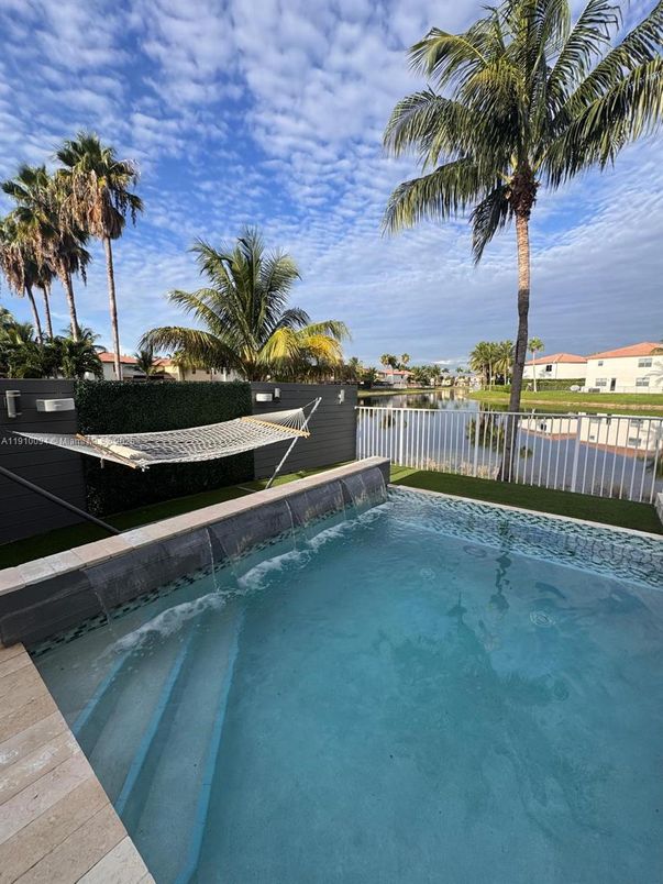 Exterior, Pool, Water