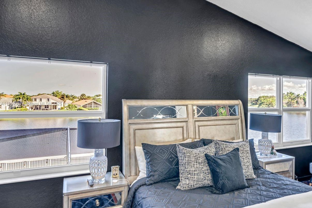 Bedroom, Interior, Water