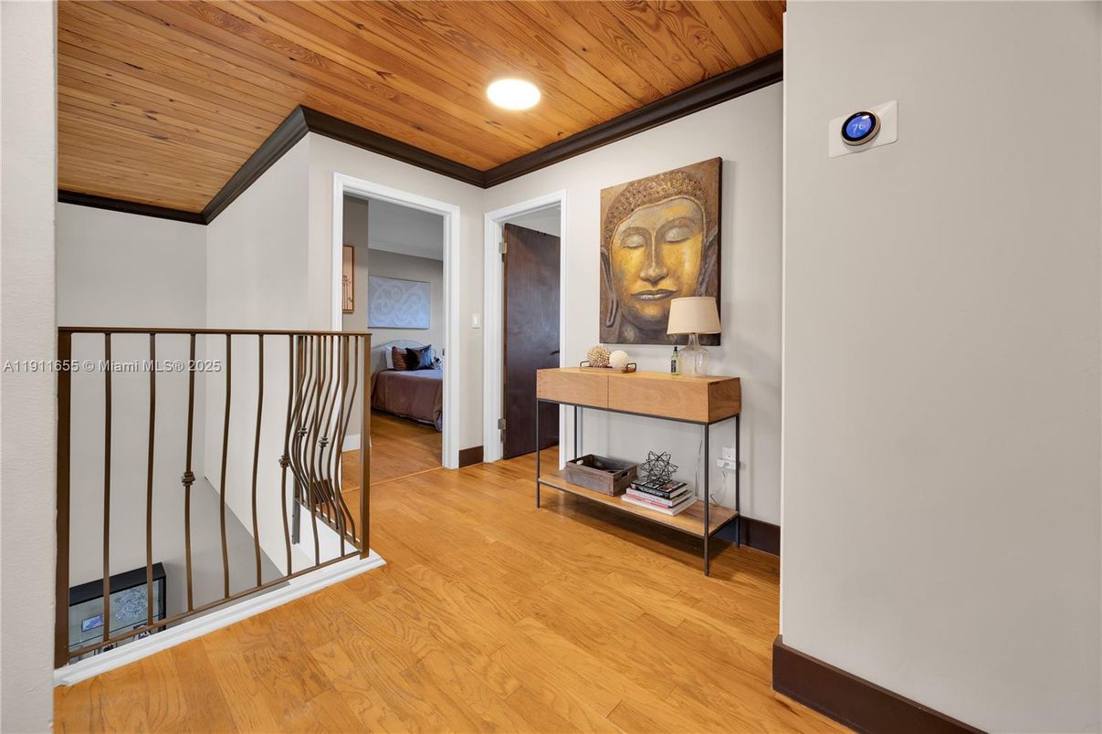 Interior, Recessed Lighting, Wooden Ceilings, Wood Texture Flooring