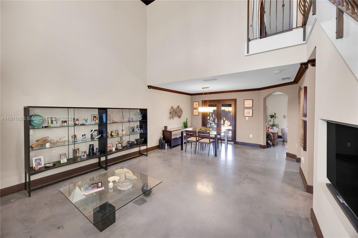 Dining room, Interior, Pendant Lights