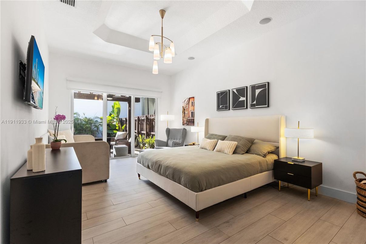 Bedroom, Interior, Pendant Lights, Wood Texture Flooring