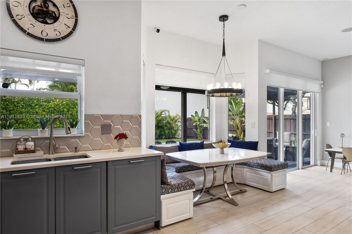 Dining room, Interior, Kitchen, Pendant Lights, Wood Texture Flooring