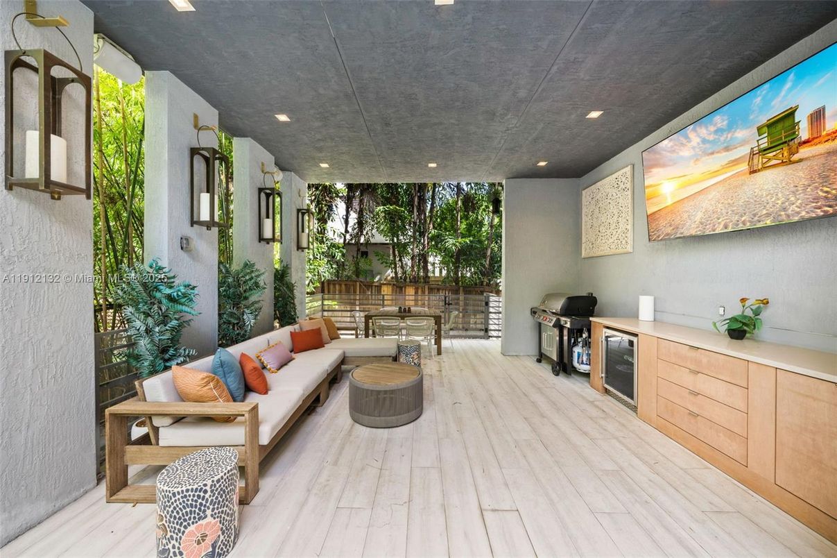 Exterior, Outdoor Kitchen, Recessed Lighting, Wood Texture Flooring