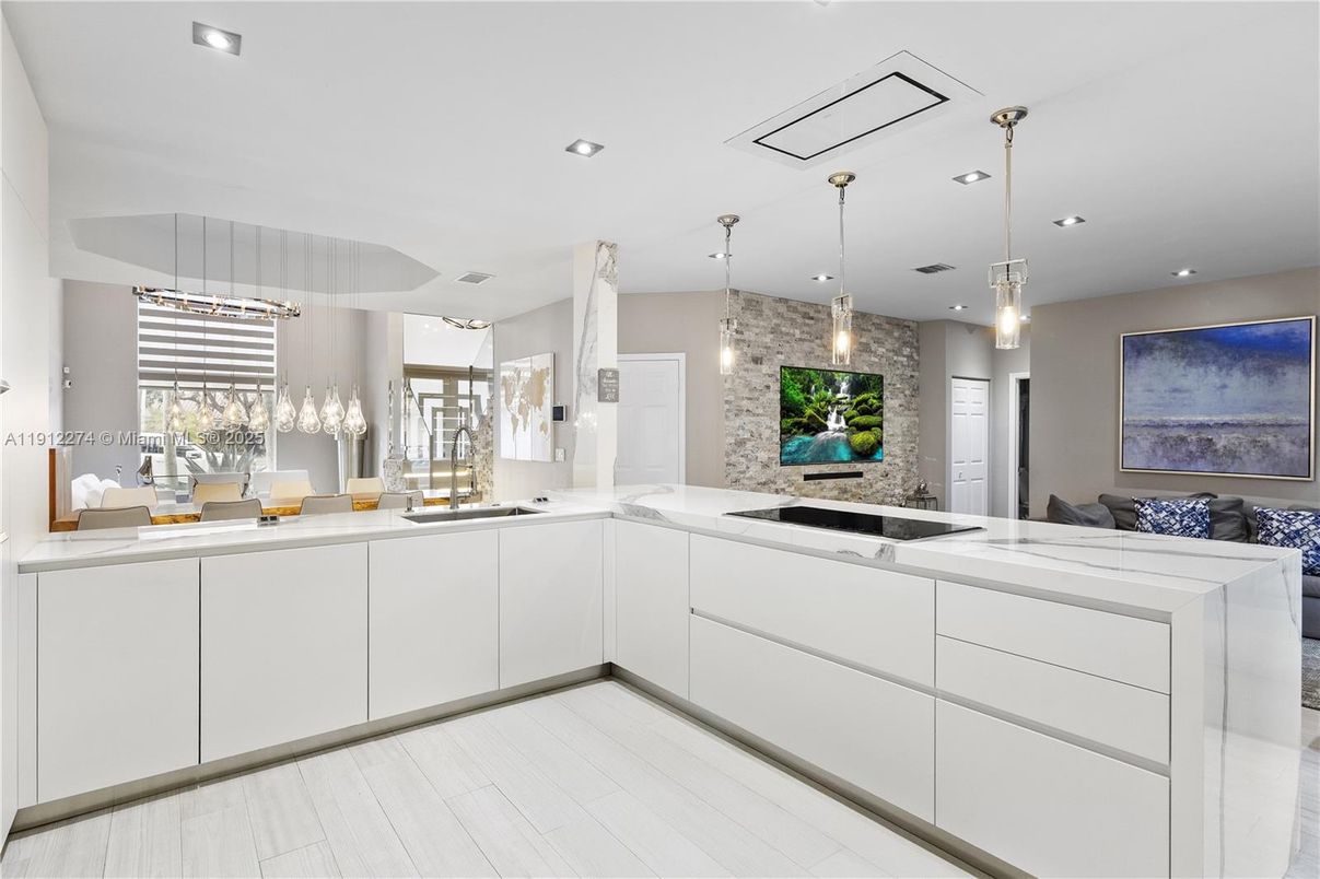 Interior, Kitchen, Pendant Lights, Recessed Lighting, Stone Walls, Wood Texture Flooring