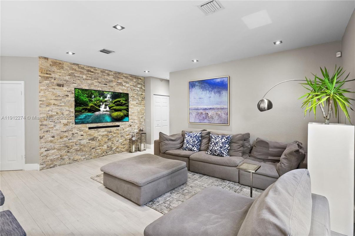 Interior, Living room, Recessed Lighting, Stone Walls, Wood Texture Flooring