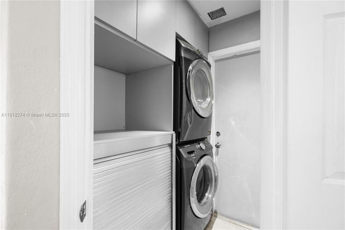 Interior, Utility Closets, Washer