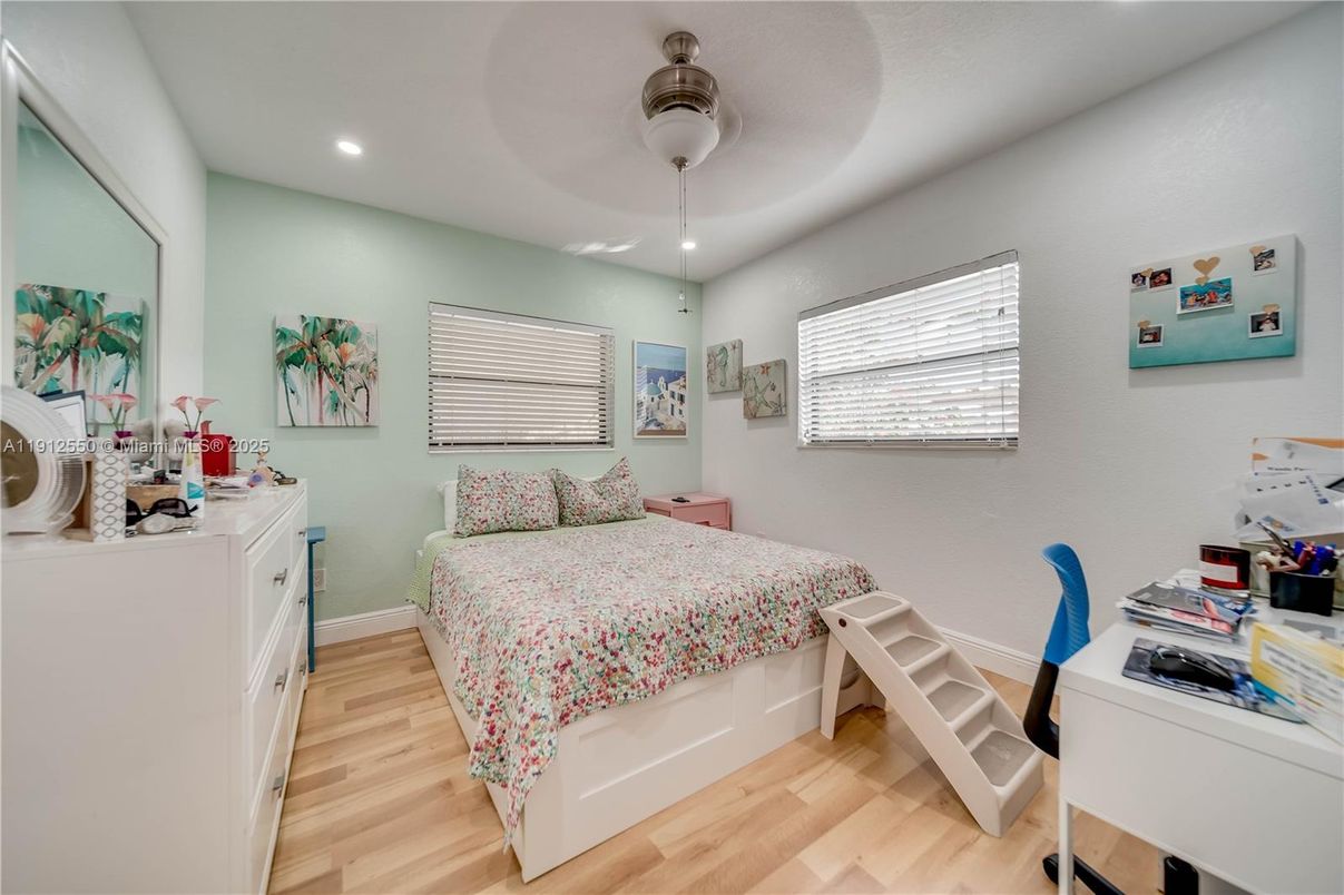 Bedroom, Home Office, Interior, Recessed Lighting, Wood Texture Flooring