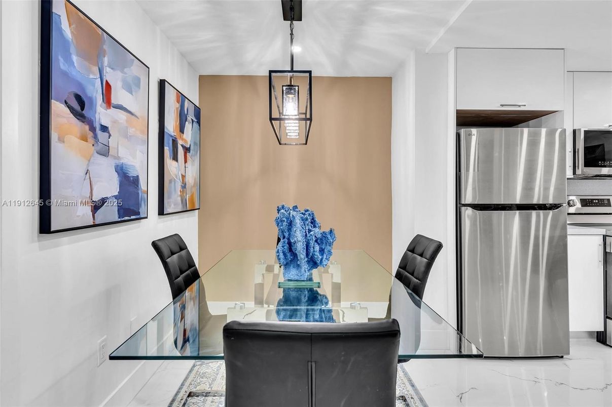 Dining room, Interior, Kitchen, Stainless Steel Appliances