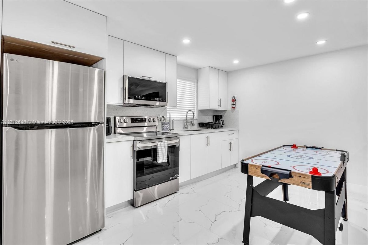 Interior, Kitchen, Marble, Recessed Lighting, Stainless Steel Appliances