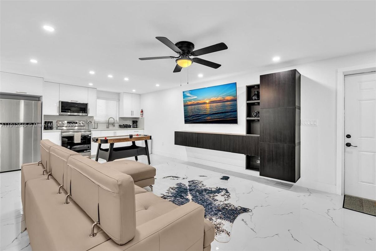 Interior, Kitchen, Living room, Marble, Recessed Lighting, Stainless Steel Appliances