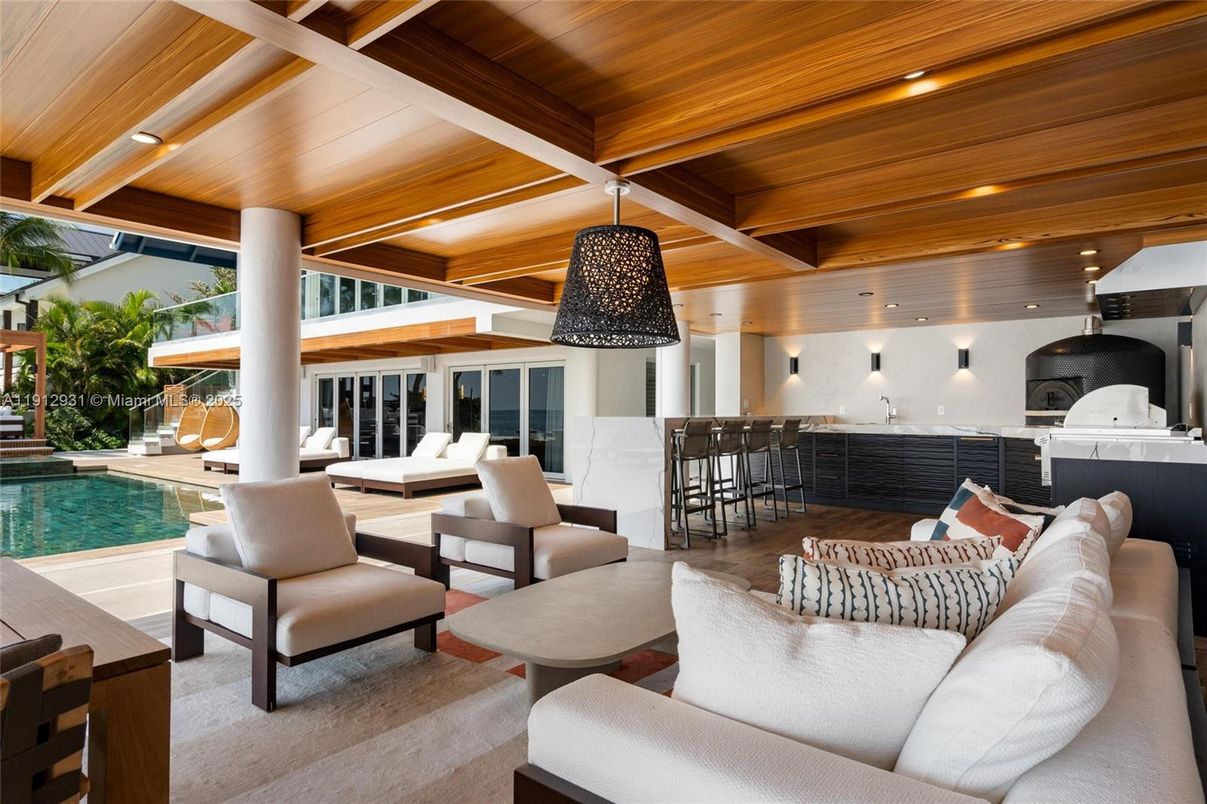 Interior, Living room, Pool, Recessed Lighting, Wooden Beams, Wooden Ceilings