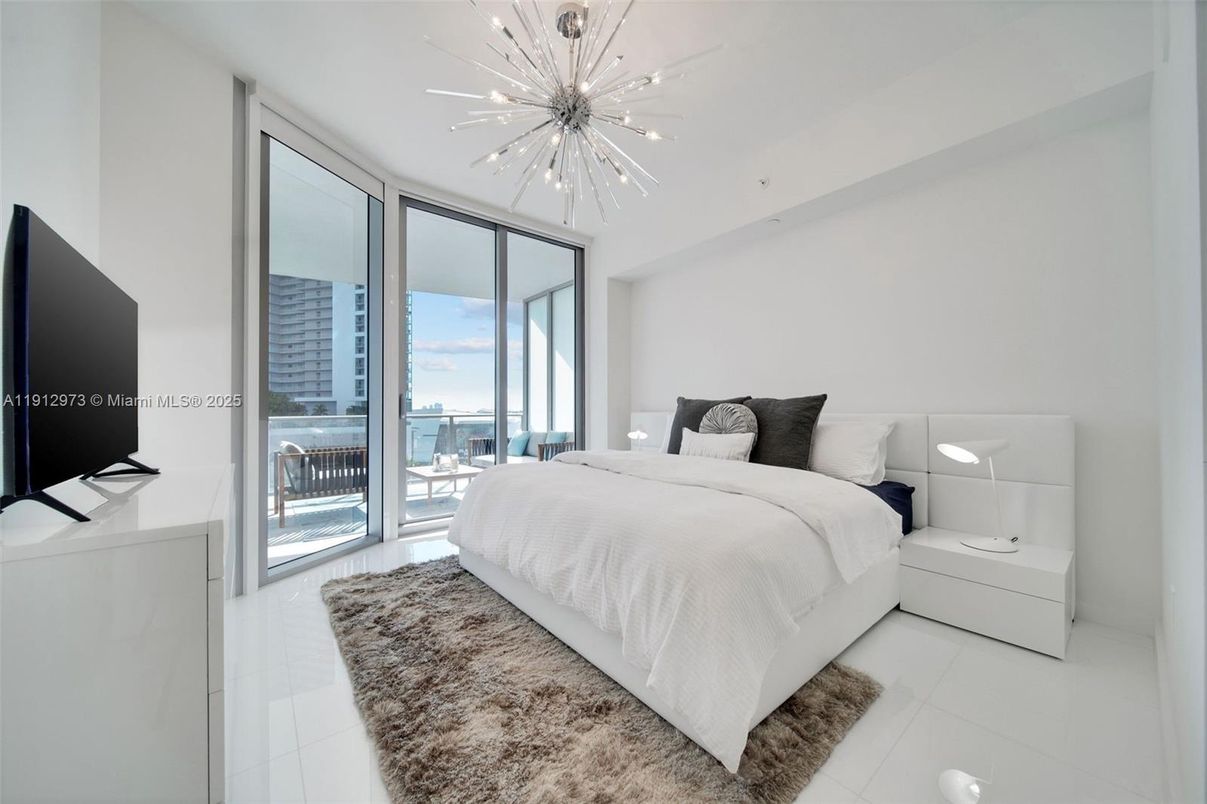 Bedroom, Interior, Pendant Lights, Water