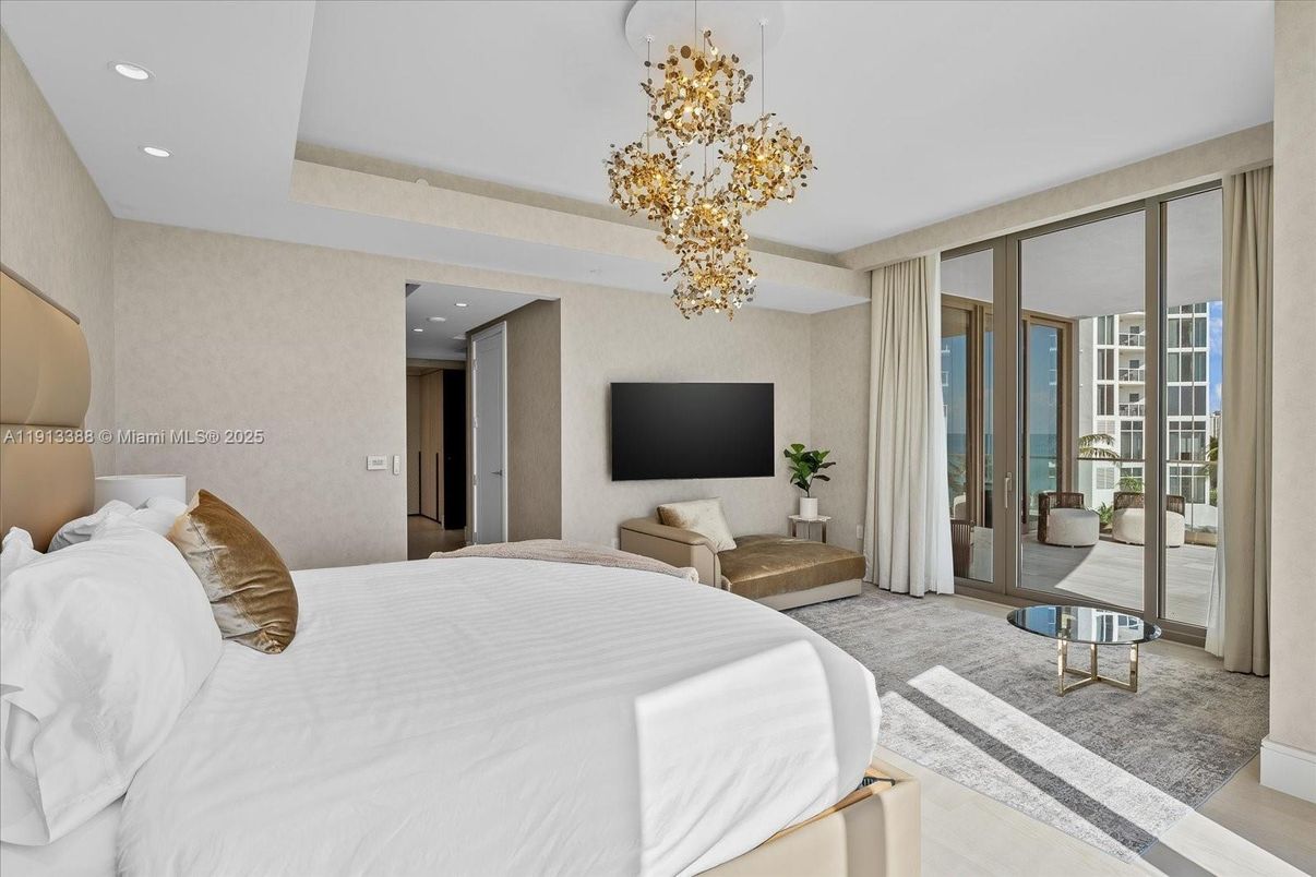 Bedroom, Interior, Pendant Lights, Recessed Lighting