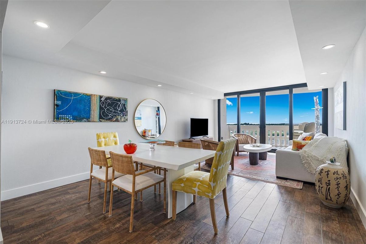 Dining room, Interior, Living room, Recessed Lighting, Water, Wood Texture Flooring