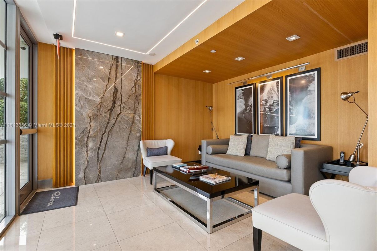 Interior, Living room, Recessed Lighting, Wooden Ceilings, Wooden Walls