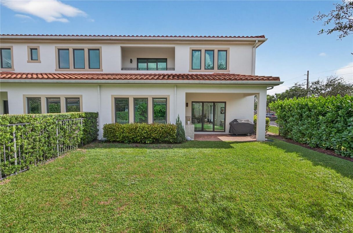 Backyard, Exterior, Facade, Mediterranean