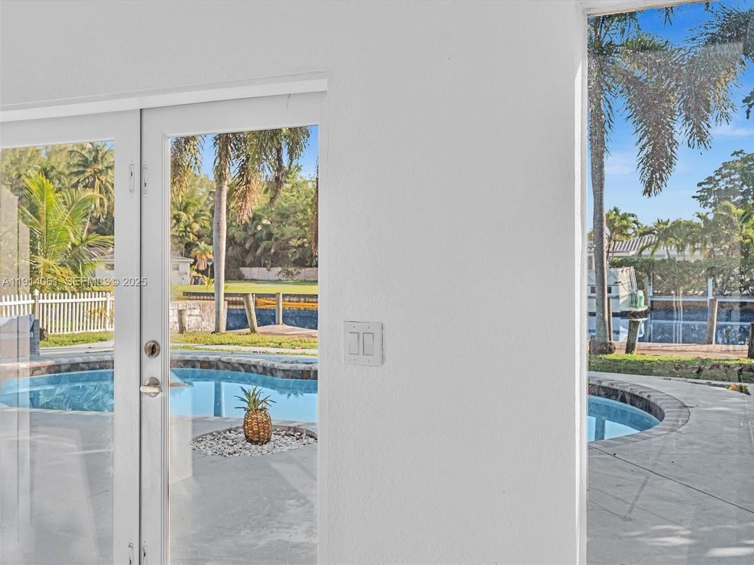 Interior, Pool, Water