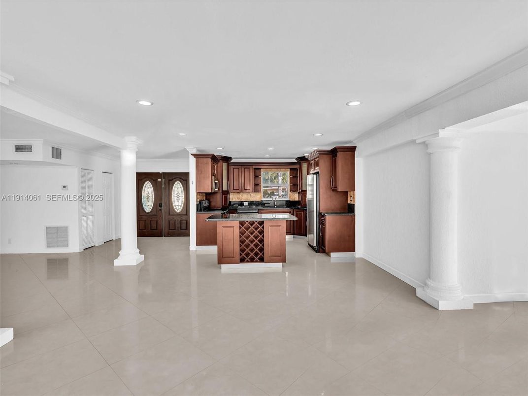 Interior, Kitchen, Recessed Lighting