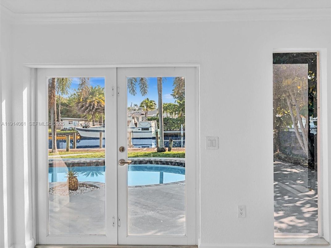 Interior, Pool, Water