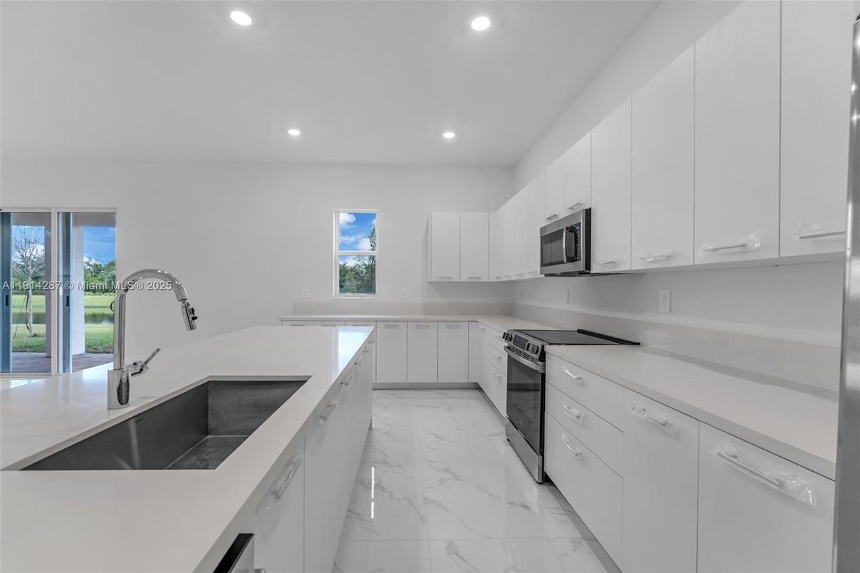 Interior, Kitchen, Marble, Recessed Lighting