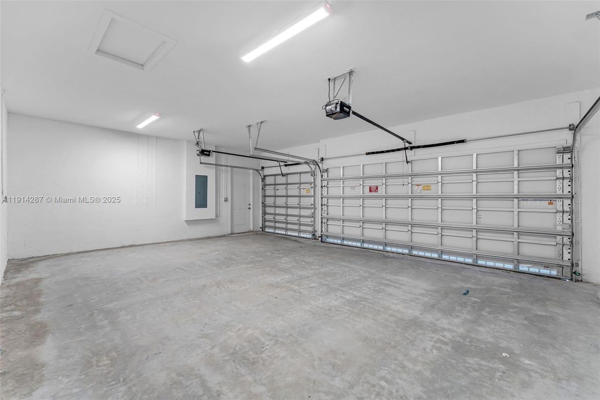 Garage, Interior, Recessed Lighting