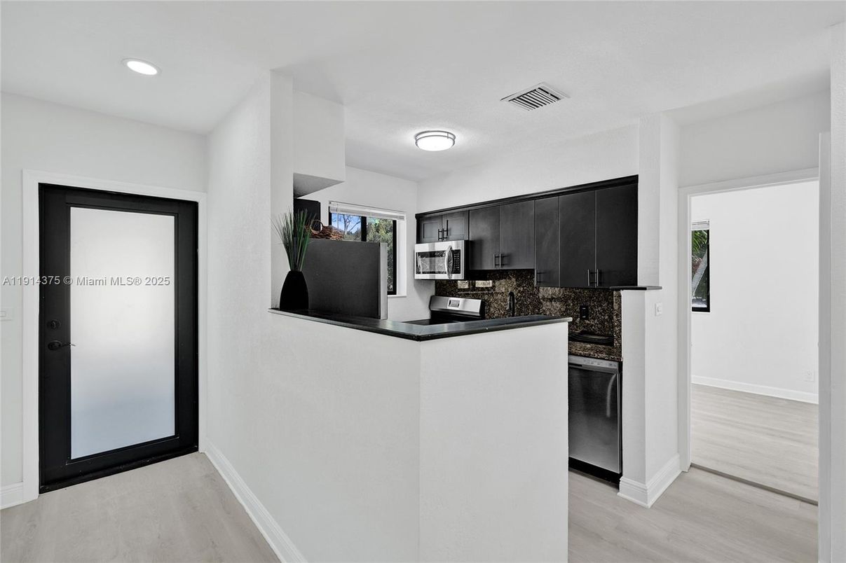 Interior, Kitchen, Recessed Lighting, Wood Texture Flooring