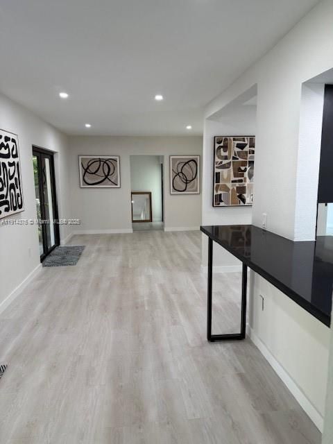 Interior, Recessed Lighting, Wood Texture Flooring