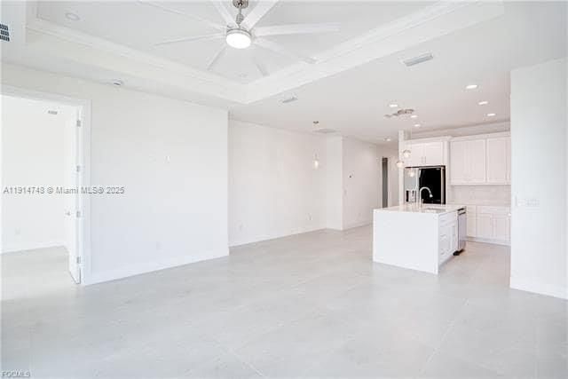 Empty room, Interior, Kitchen, Recessed Lighting