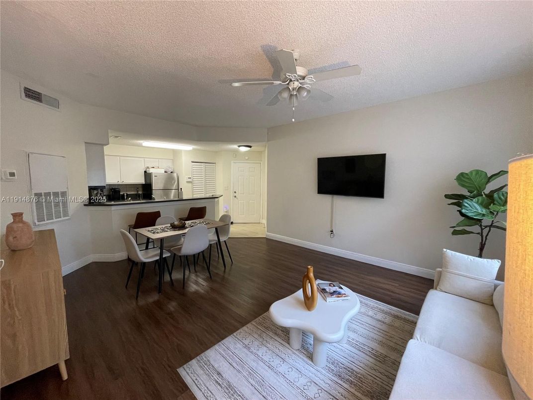 Dining room, Interior, Kitchen, Living room, Stainless Steel Appliances, Wood Texture Flooring