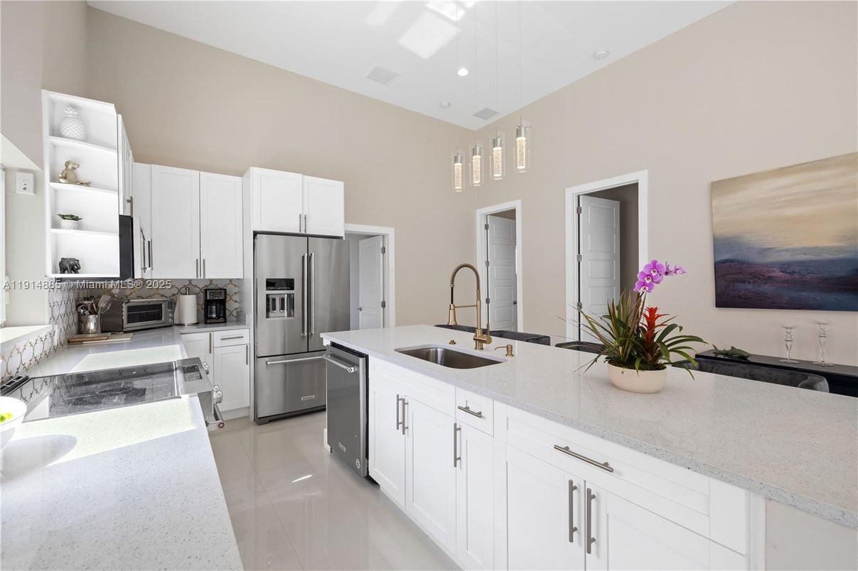 Interior, Kitchen, Pendant Lights, Recessed Lighting, Stainless Steel Appliances