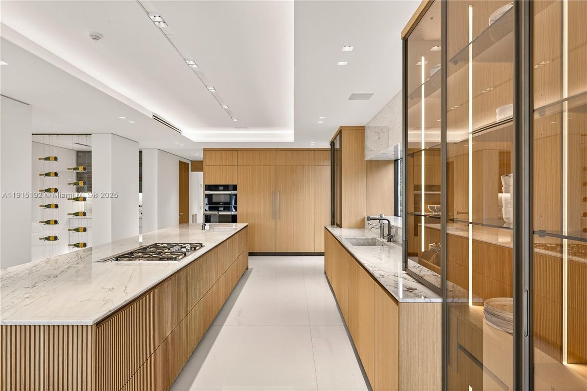 Interior, Kitchen, Recessed Lighting, Stainless Steel Appliances, Wine Storage