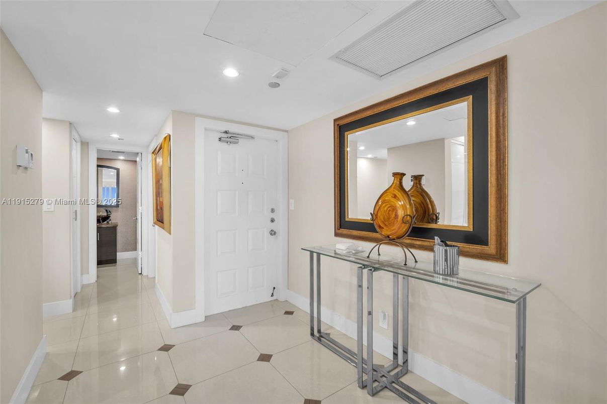 Interior, Recessed Lighting