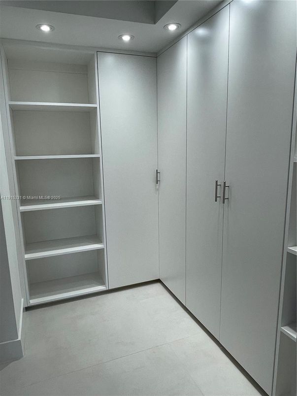 Interior, Recessed Lighting